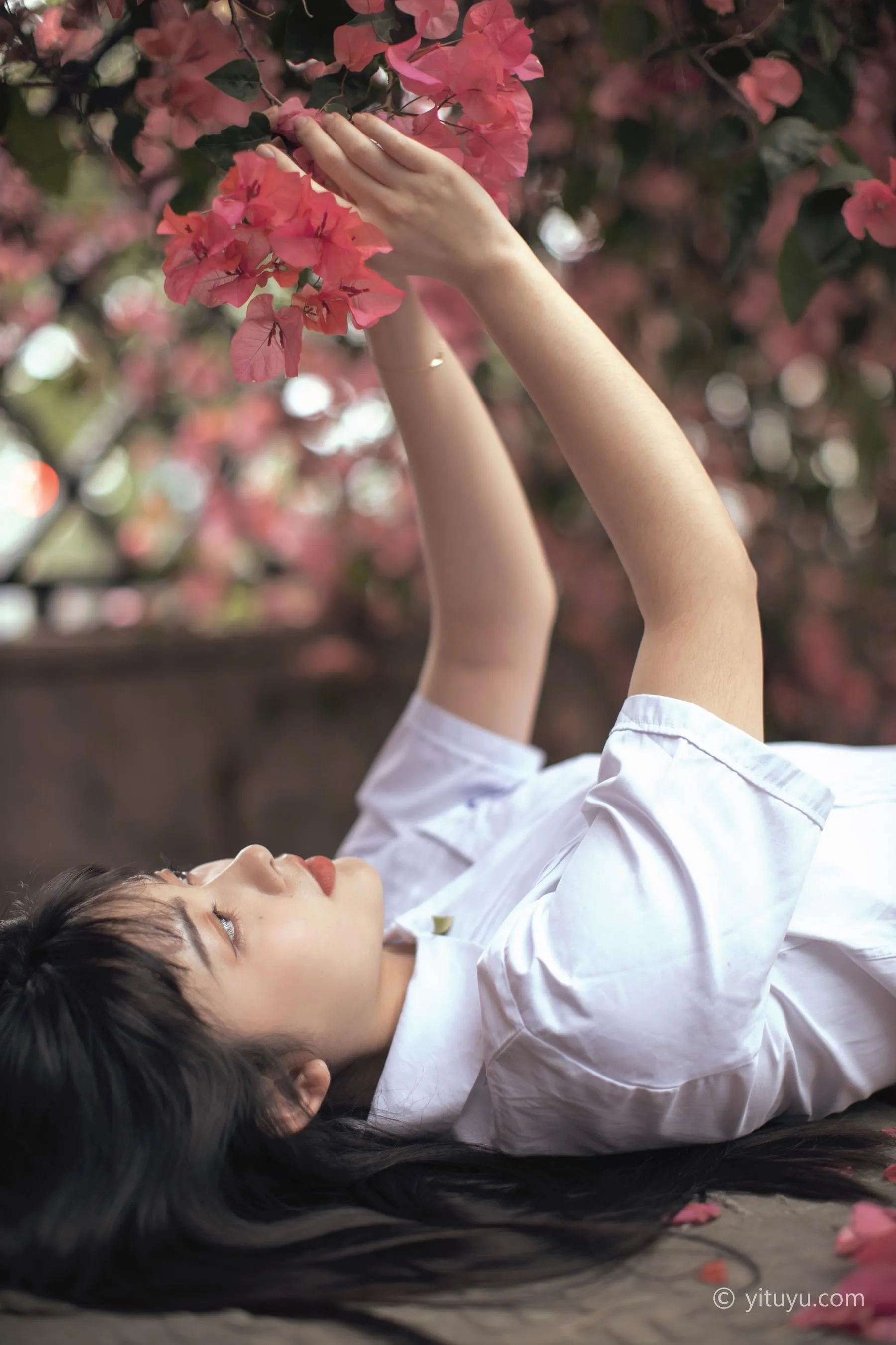 [YITUYU艺图语]2021.04.28 花季 黄子卿 [27P]插图5